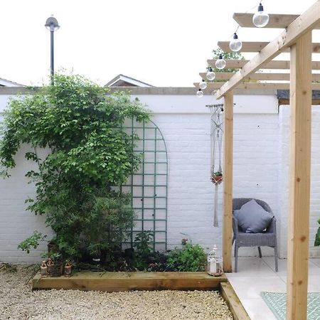 Light Filled Mid- Century 3 Bed Cottage In Dulwich Londyn Zewnętrze zdjęcie