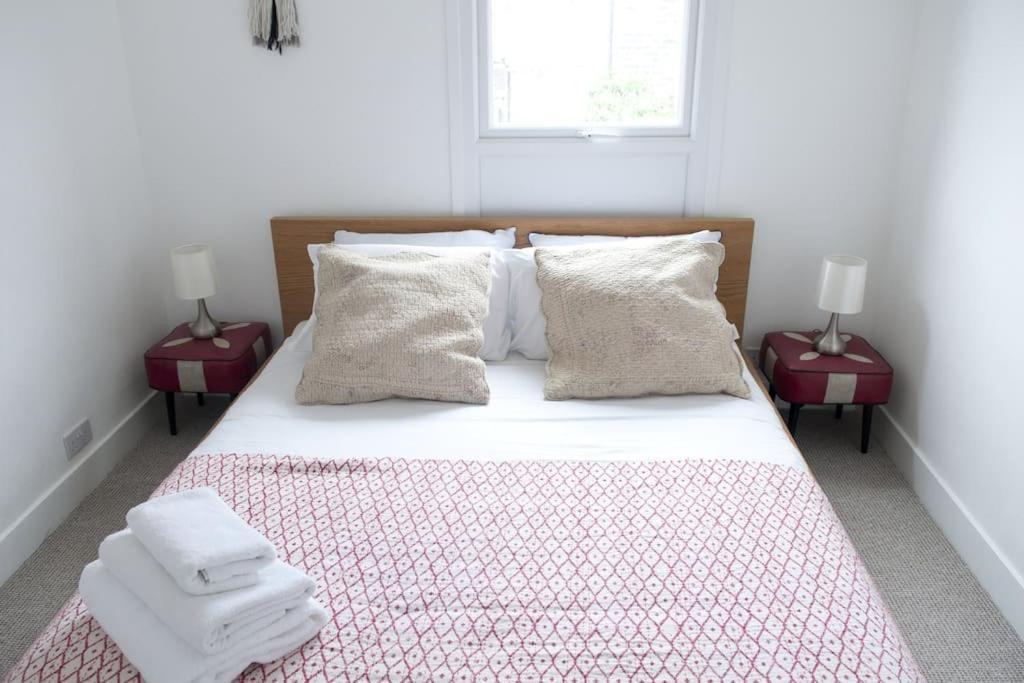 Light Filled Mid- Century 3 Bed Cottage In Dulwich Londyn Zewnętrze zdjęcie