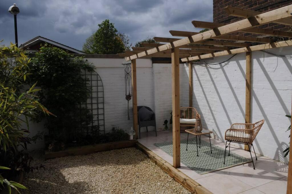 Light Filled Mid- Century 3 Bed Cottage In Dulwich Londyn Zewnętrze zdjęcie